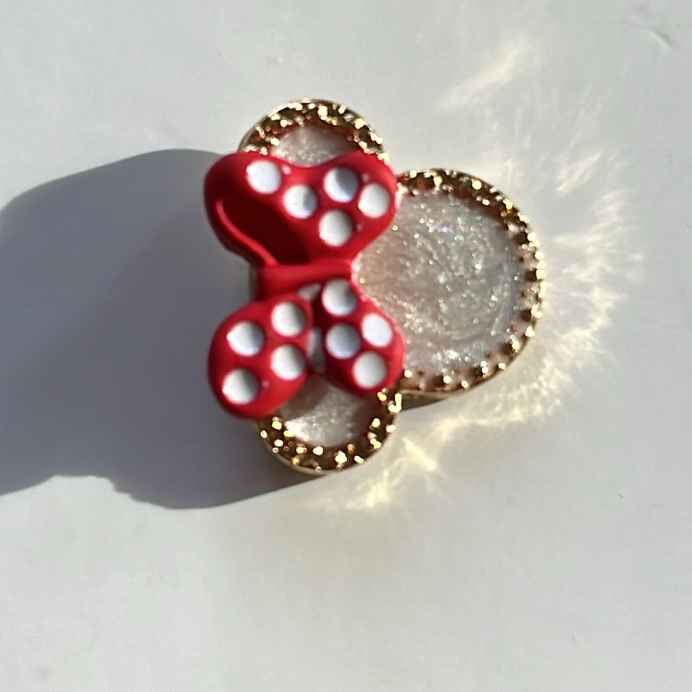 Minnie Mouse With Red Dotted Bow Earrings - Picture 5 of 5